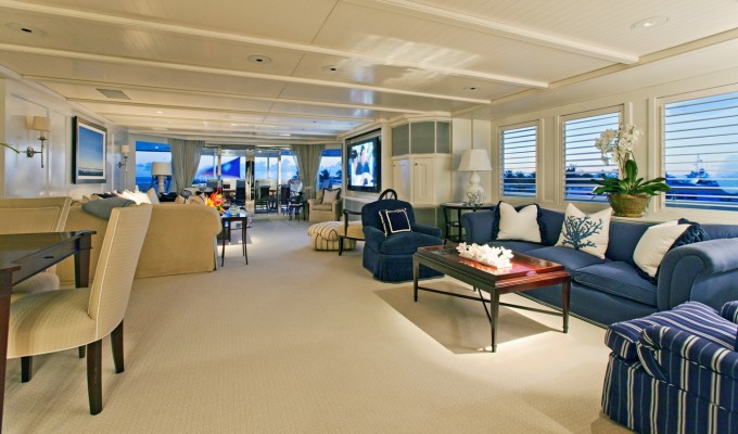 Motor yacht OHANA -  Upper Deck Main Salon 2